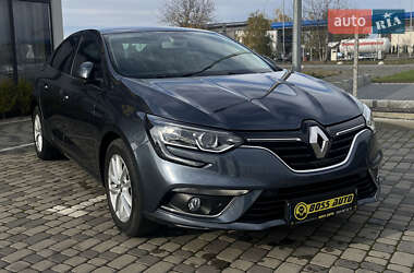 Седан Renault Megane 2017 в Мукачево
