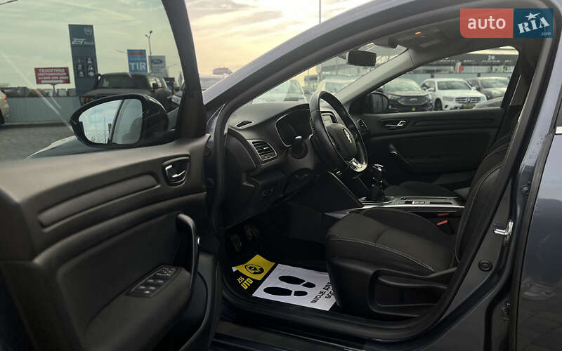 Седан Renault Megane 2017 в Мукачево