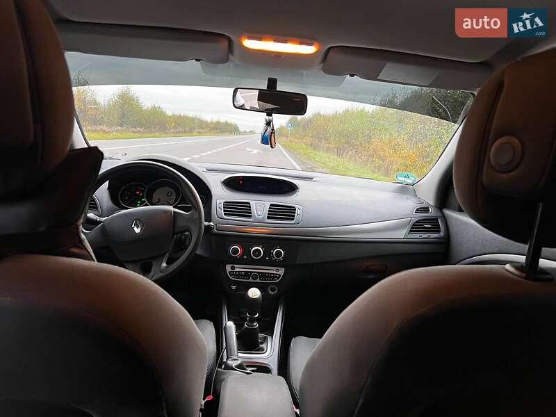 Универсал Renault Megane 2012 в Пустомытах фото 6 Универсал Renault Megane 2012 в Пустомытах