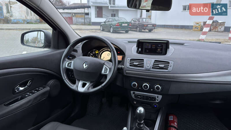 Универсал Renault Megane 2012 в Кременчуге фото 94 Универсал Renault Megane 2012 в Кременчуге