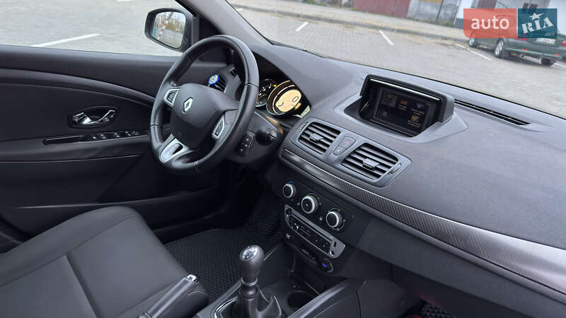 Универсал Renault Megane 2012 в Кременчуге фото 100 Универсал Renault Megane 2012 в Кременчуге