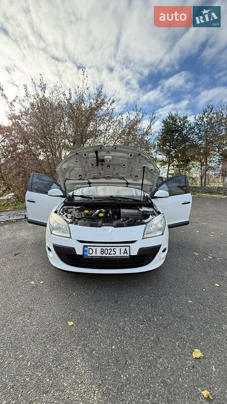 Хэтчбек Renault Megane 2010 в Киеве фото 14 Хэтчбек Renault Megane 2010 в Киеве