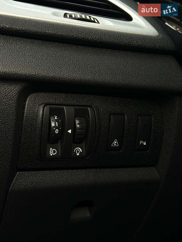 Универсал Renault Megane 2009 в Киеве фото 15 Универсал Renault Megane 2009 в Киеве