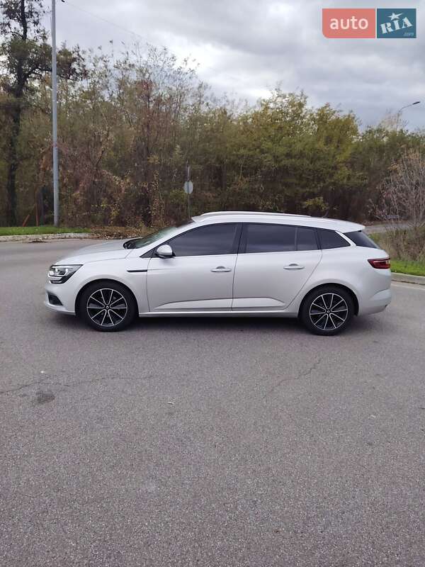 Универсал Renault Megane 2017 в Киеве