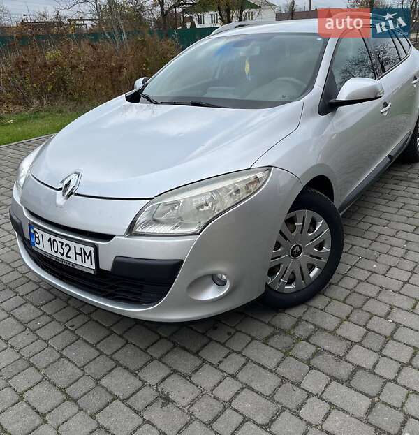 Універсал Renault Megane 2010 в Гадячі