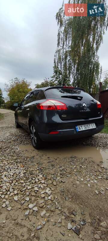 Хэтчбек Renault Megane 2011 в Ивано-Франковске фото 3 Хэтчбек Renault Megane 2011 в Ивано-Франковске