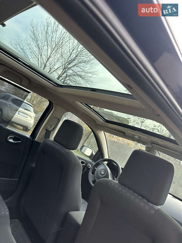 Универсал Renault Megane 2006 в Хороле