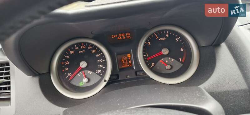 Седан Renault Megane 2004 в Красилове фото 11 Седан Renault Megane 2004 в Красилове