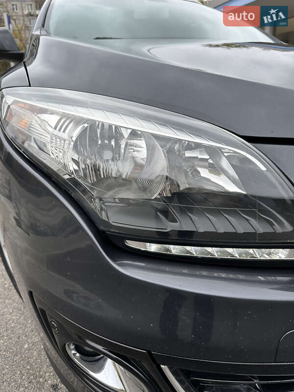 Универсал Renault Megane 2012 в Запорожье фото 14 Универсал Renault Megane 2012 в Запорожье