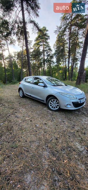 Хетчбек Renault Megane 2010 в Києві фото 4 Хетчбек Renault Megane 2010 в Києві