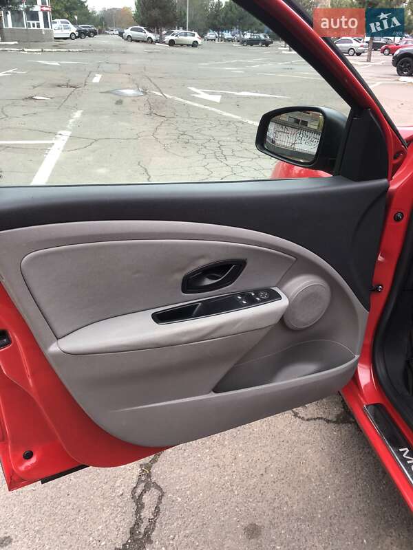 Хэтчбек Renault Megane 2011 в Одессе