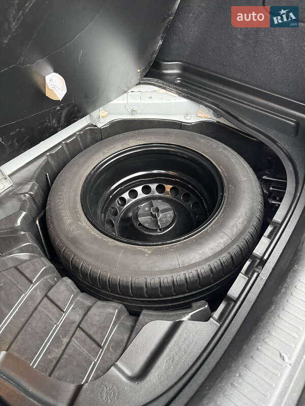 Хэтчбек Renault Megane 2014 в Сумах