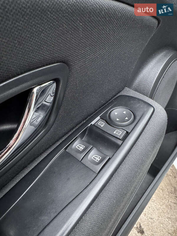 Хэтчбек Renault Megane 2014 в Сумах