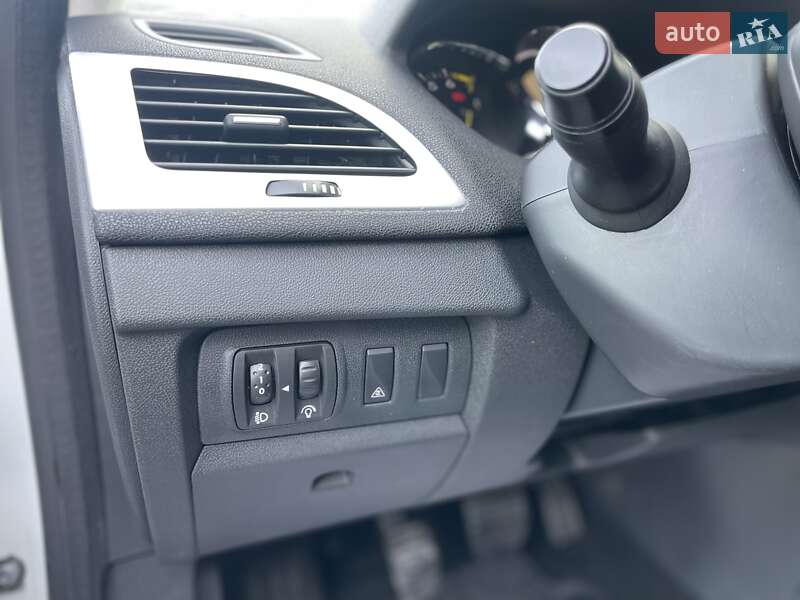 Хэтчбек Renault Megane 2009 в Сумах