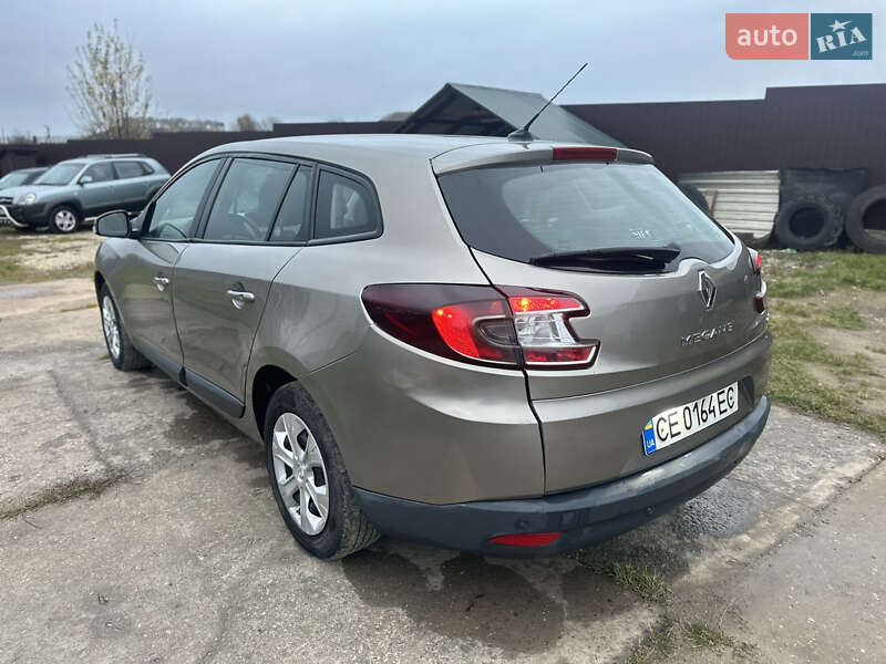 Универсал Renault Megane 2010 в Новой Ушице