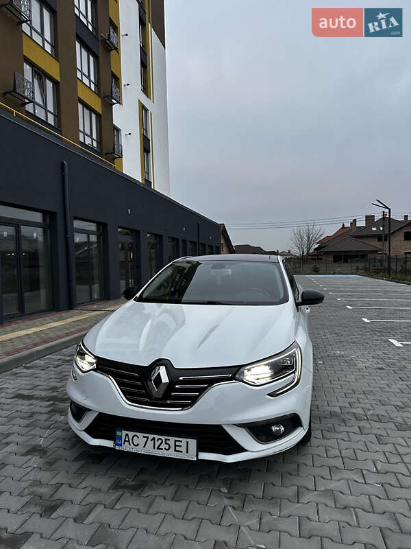 Седан Renault Megane 2020 в Луцке