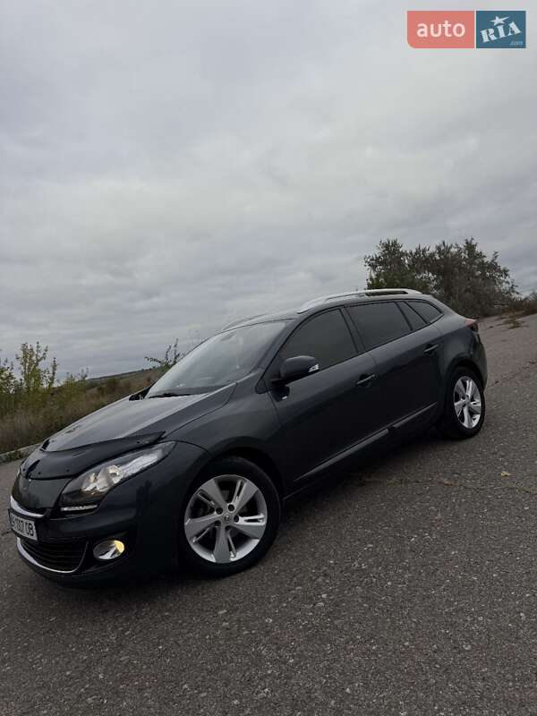 Универсал Renault Megane 2013 в Червонознаменке фото 53 Универсал Renault Megane 2013 в Червонознаменке