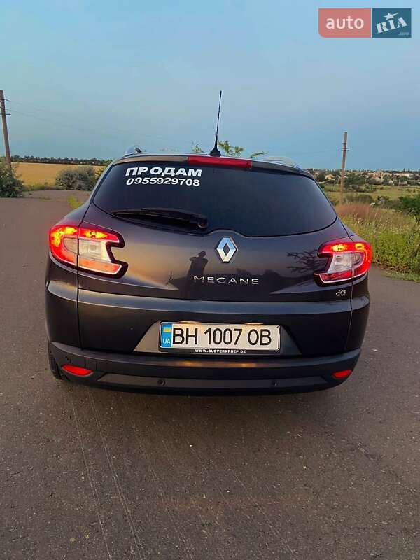 Универсал Renault Megane 2013 в Червонознаменке фото 58 Универсал Renault Megane 2013 в Червонознаменке