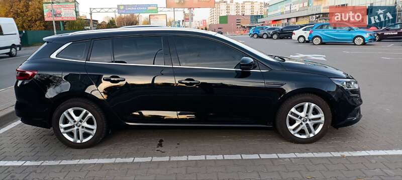 Универсал Renault Megane 2017 в Киеве фото 10 Универсал Renault Megane 2017 в Киеве
