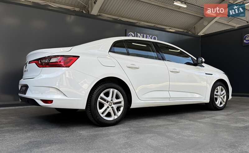 Седан Renault Megane 2018 в Києві
