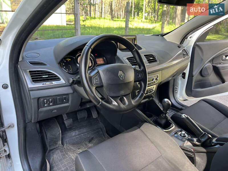 Универсал Renault Megane 2012 в Чернигове фото 19 Универсал Renault Megane 2012 в Чернигове
