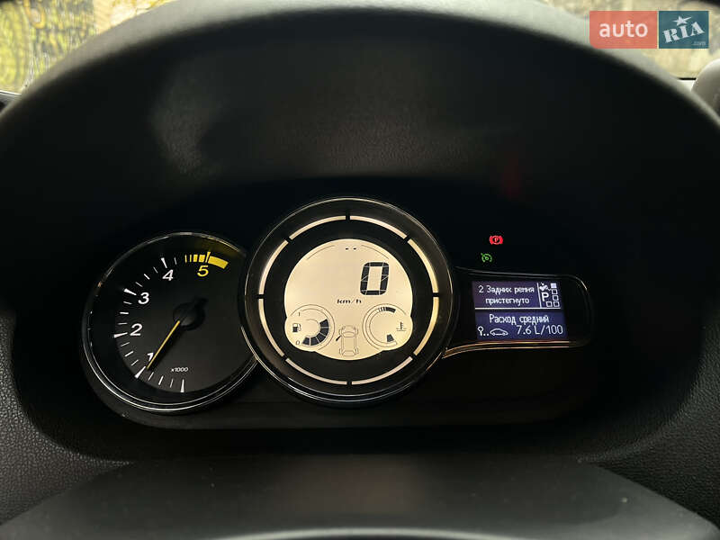 Универсал Renault Megane 2014 в Киеве фото 27 Универсал Renault Megane 2014 в Киеве