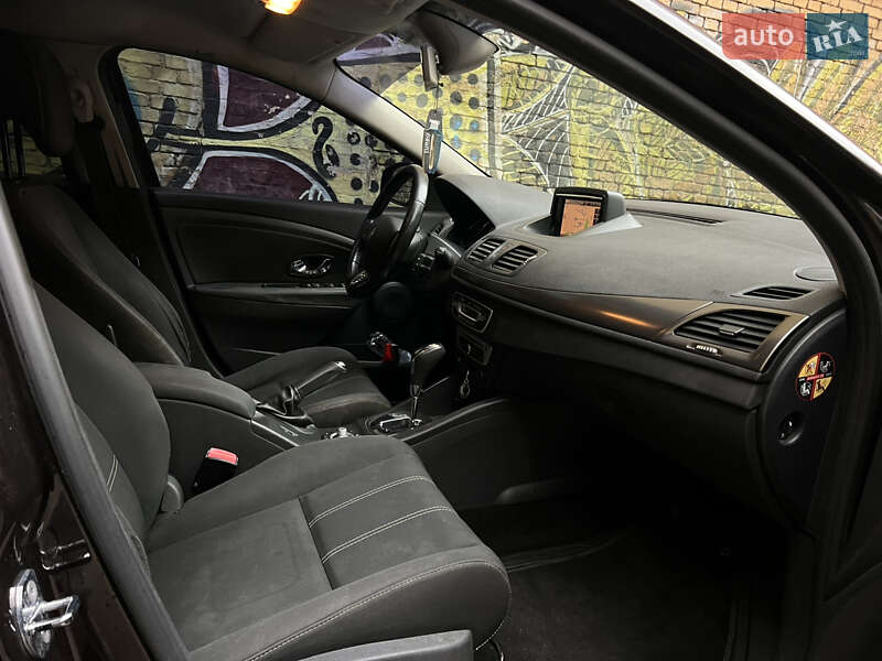 Универсал Renault Megane 2014 в Киеве фото 36 Универсал Renault Megane 2014 в Киеве