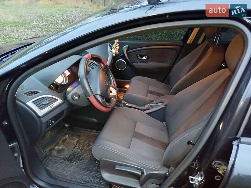 Хэтчбек Renault Megane 2010 в Звенигородке фото 3 Хэтчбек Renault Megane 2010 в Звенигородке