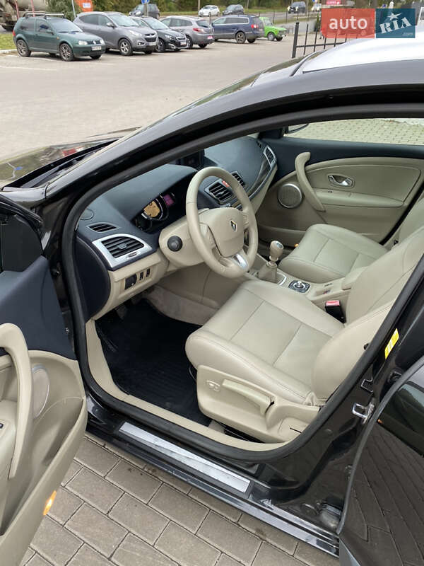 Універсал Renault Megane 2010 в Рівному фото 29 Універсал Renault Megane 2010 в Рівному