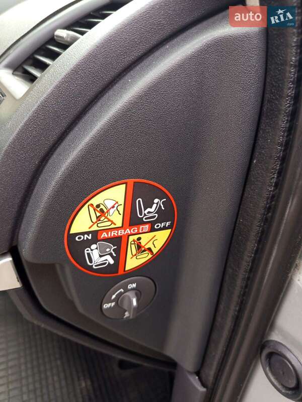 Универсал Renault Megane 2009 в Луцке фото 30 Универсал Renault Megane 2009 в Луцке