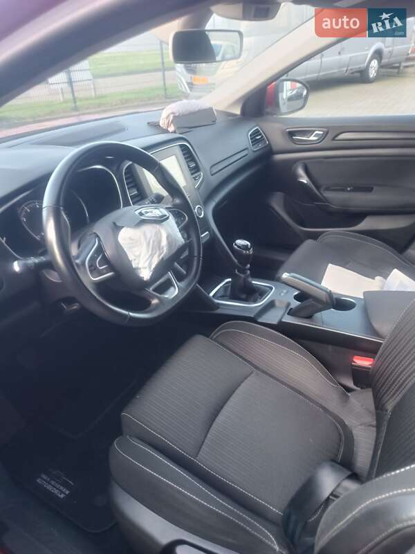 Універсал Renault Megane 2017 в Львові фото 2 Універсал Renault Megane 2017 в Львові