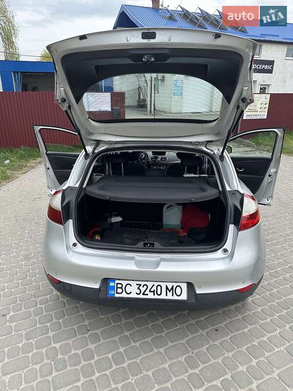 Хетчбек Renault Megane 2013 в Львові фото 5 Хетчбек Renault Megane 2013 в Львові