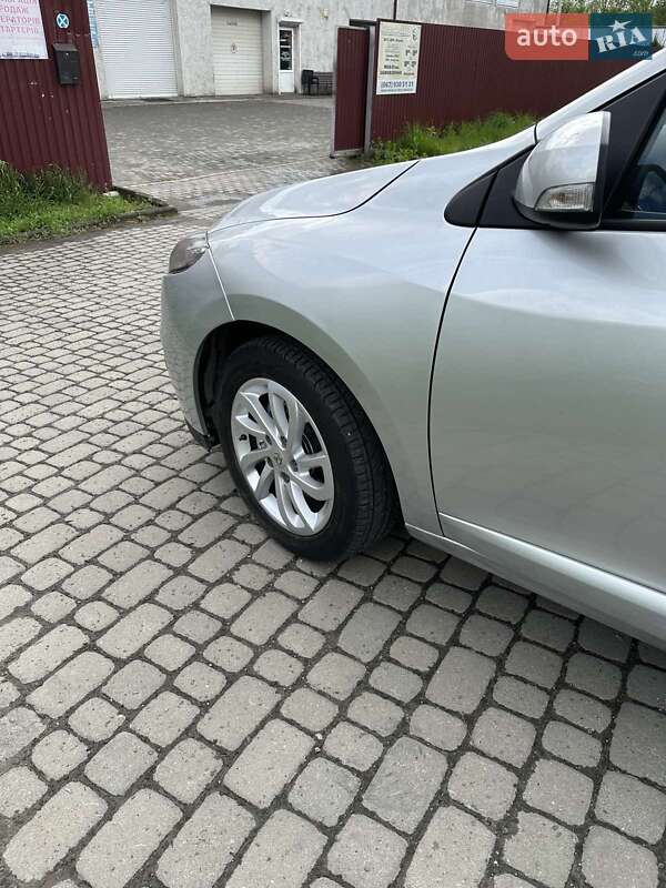 Хетчбек Renault Megane 2013 в Львові фото 10 Хетчбек Renault Megane 2013 в Львові