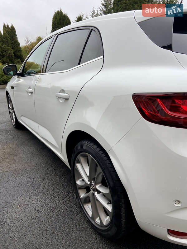 Хэтчбек Renault Megane 2017 в Умани