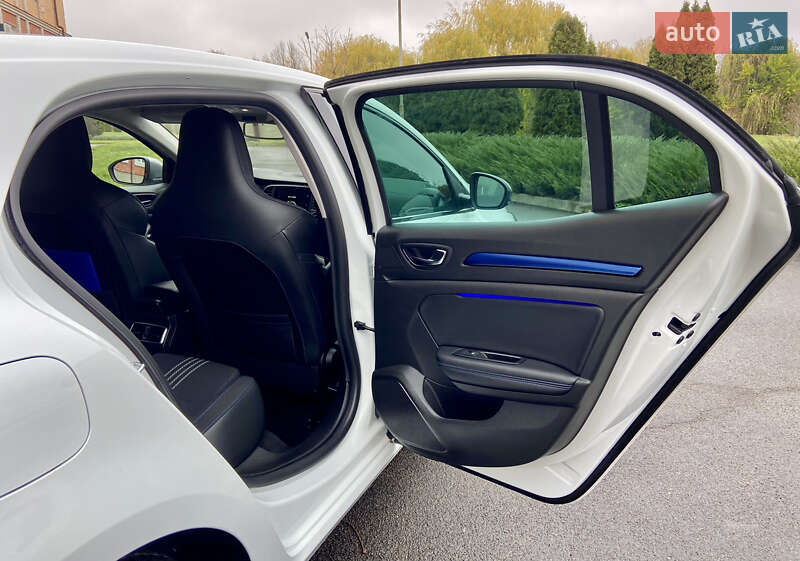 Хэтчбек Renault Megane 2017 в Умани