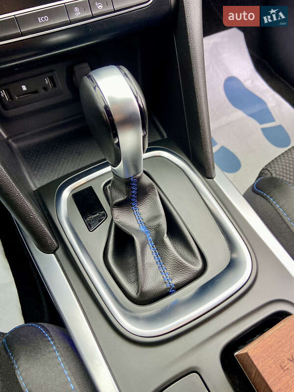 Хэтчбек Renault Megane 2017 в Умани