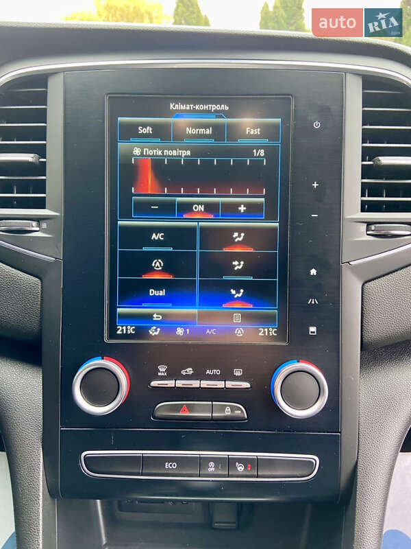 Хэтчбек Renault Megane 2017 в Умани