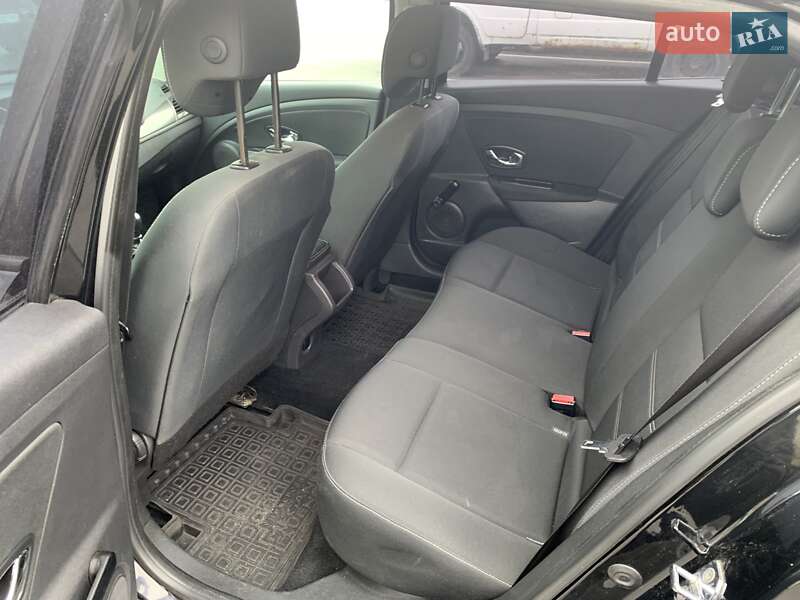 Универсал Renault Megane 2014 в Киеве фото 10 Универсал Renault Megane 2014 в Киеве