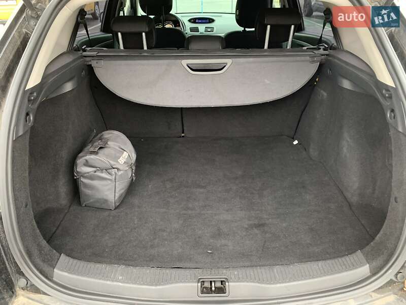 Универсал Renault Megane 2014 в Киеве фото 17 Универсал Renault Megane 2014 в Киеве