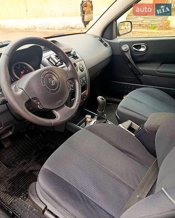 Универсал Renault Megane 2004 в Могилев-Подольске фото 10 Универсал Renault Megane 2004 в Могилев-Подольске