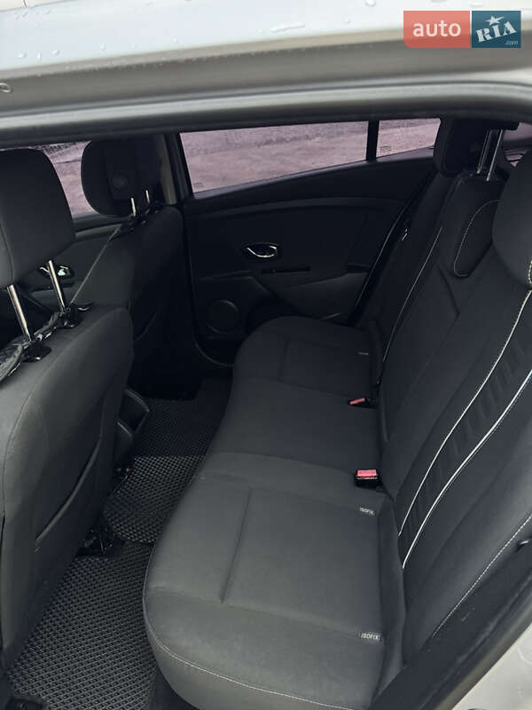 Универсал Renault Megane 2013 в Львове фото 15 Универсал Renault Megane 2013 в Львове