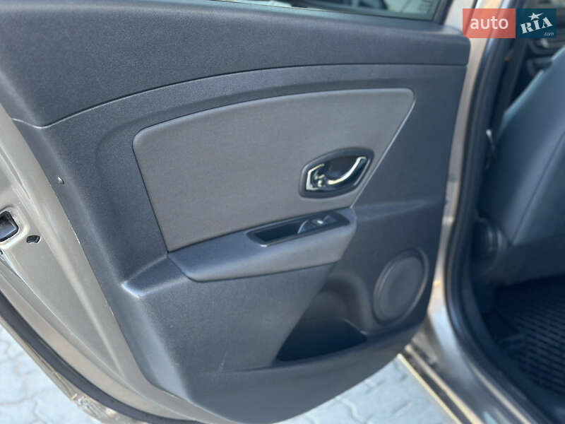 Універсал Renault Megane 2013 в Дрогобичі