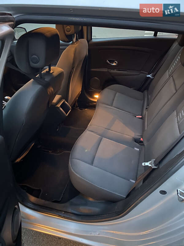 Универсал Renault Megane 2010 в Киеве фото 8 Универсал Renault Megane 2010 в Киеве