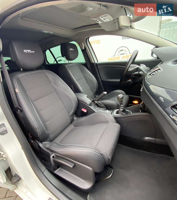 Универсал Renault Megane 2011 в Ровно фото 19 Универсал Renault Megane 2011 в Ровно