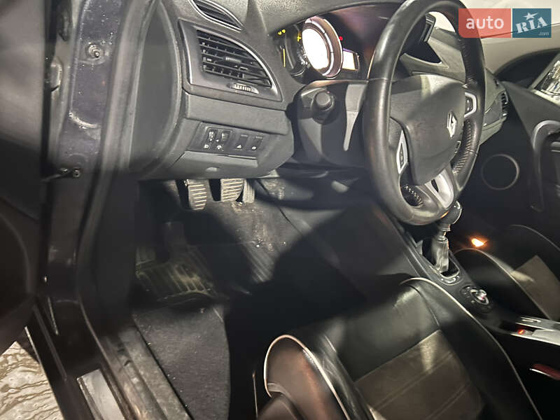 Универсал Renault Megane 2012 в Луцке фото 17 Универсал Renault Megane 2012 в Луцке