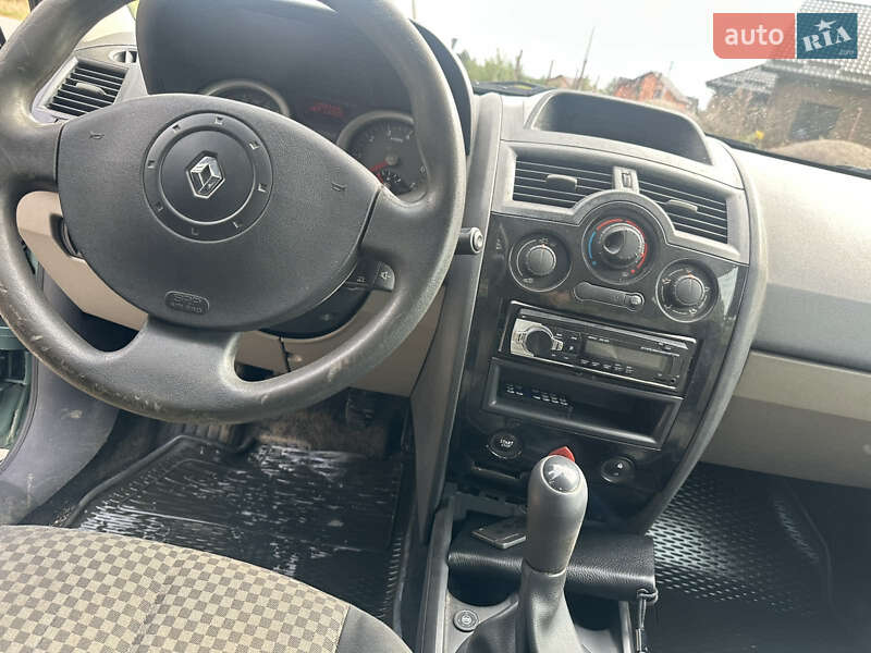 Седан Renault Megane 2003 в Луцьку фото 10 Седан Renault Megane 2003 в Луцьку