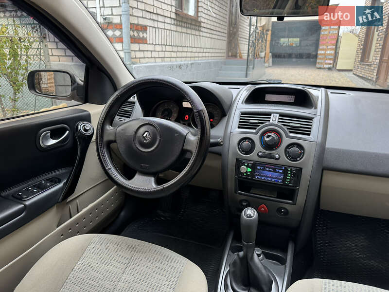 Седан Renault Megane 2007 в Новом Буге фото 10 Седан Renault Megane 2007 в Новом Буге