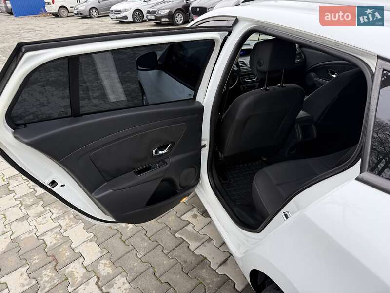 Универсал Renault Megane 2012 в Ужгороде фото 20 Универсал Renault Megane 2012 в Ужгороде