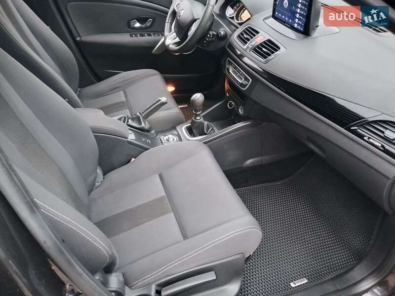 Универсал Renault Megane 2011 в Каменском фото 5 Универсал Renault Megane 2011 в Каменском