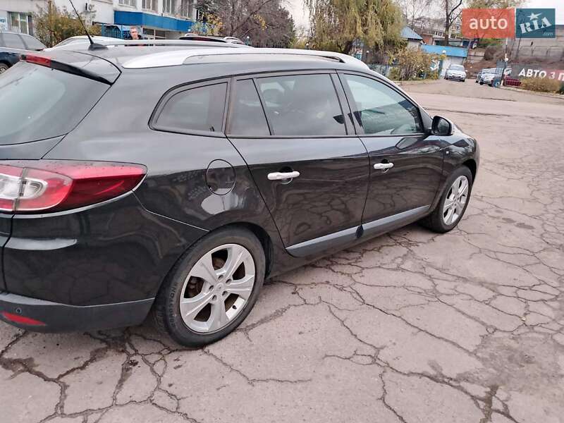 Универсал Renault Megane 2011 в Каменском фото 9 Универсал Renault Megane 2011 в Каменском